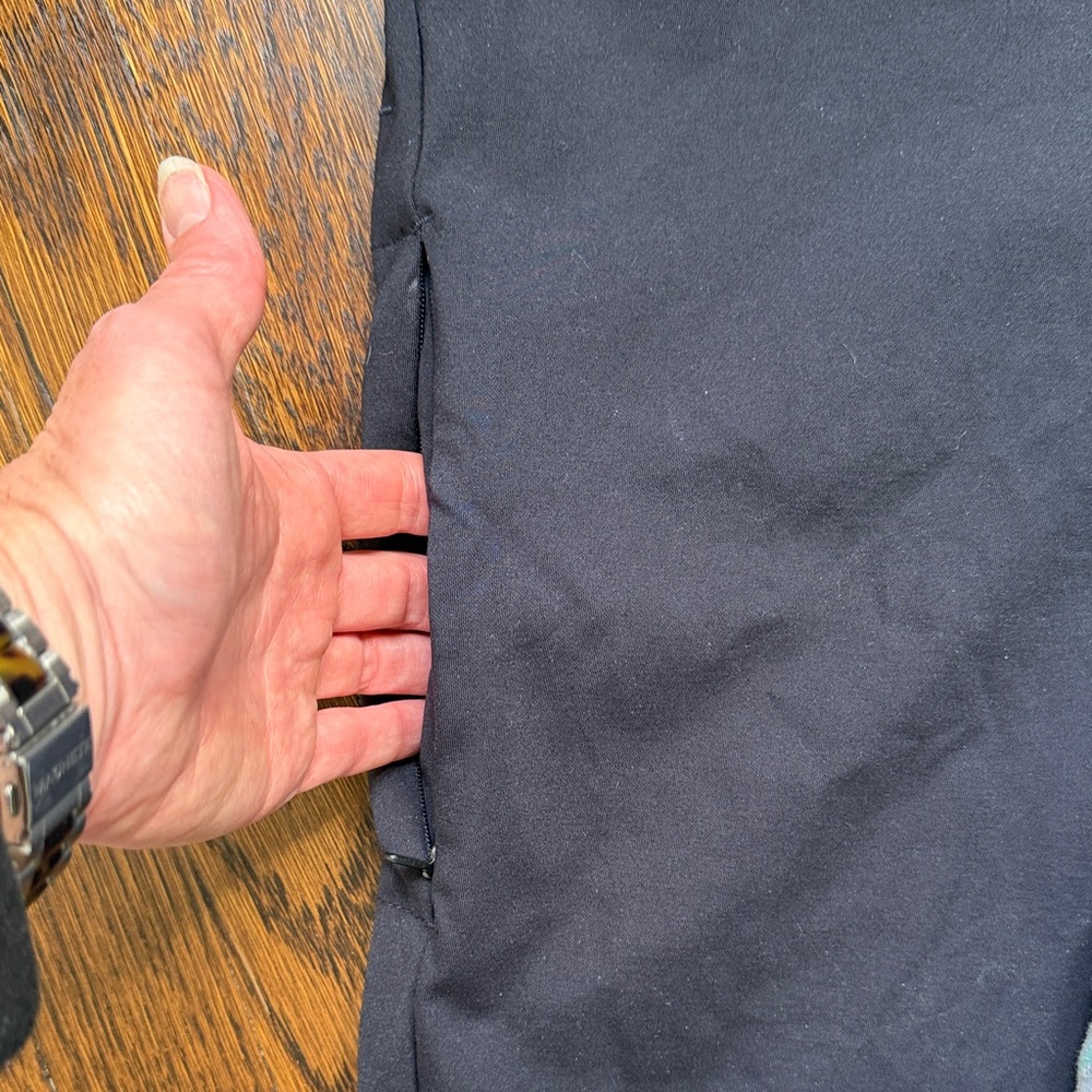 BYLT Premium Basics Everyday Pant 2.0 in a slim fit style - Picture 3 of 6